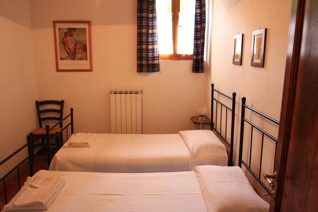 Agriturismo Villa Opera Volterra Rum bild
