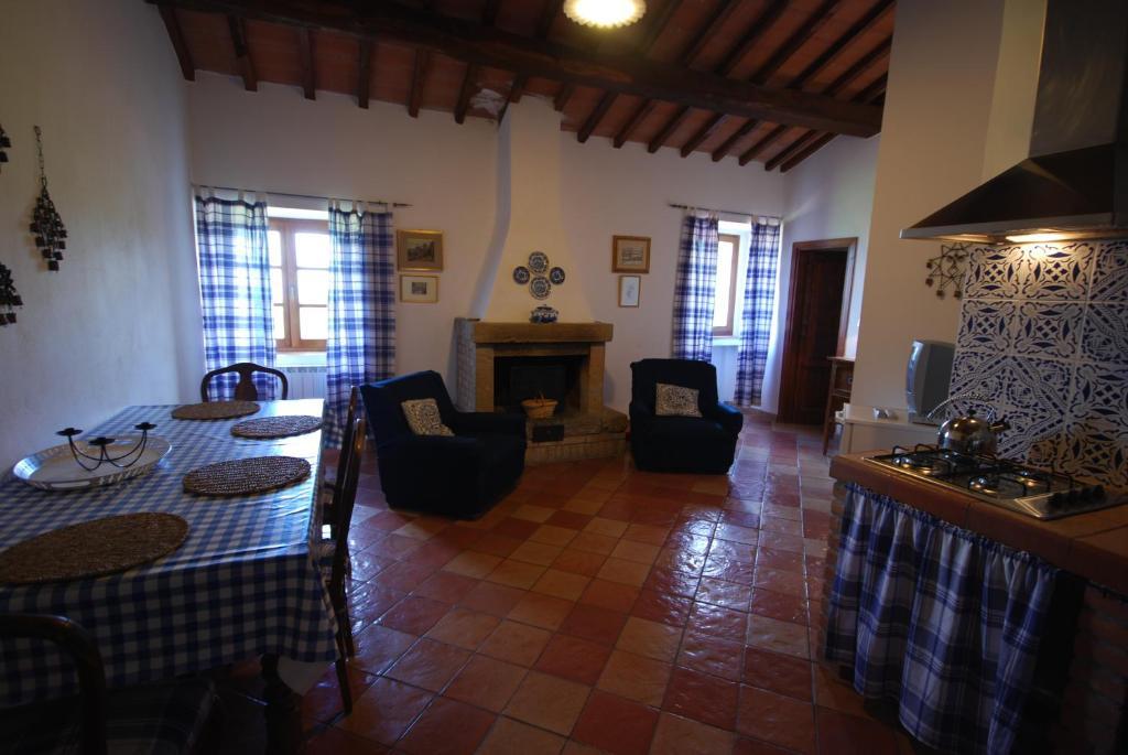Agriturismo Villa Opera Volterra Rum bild